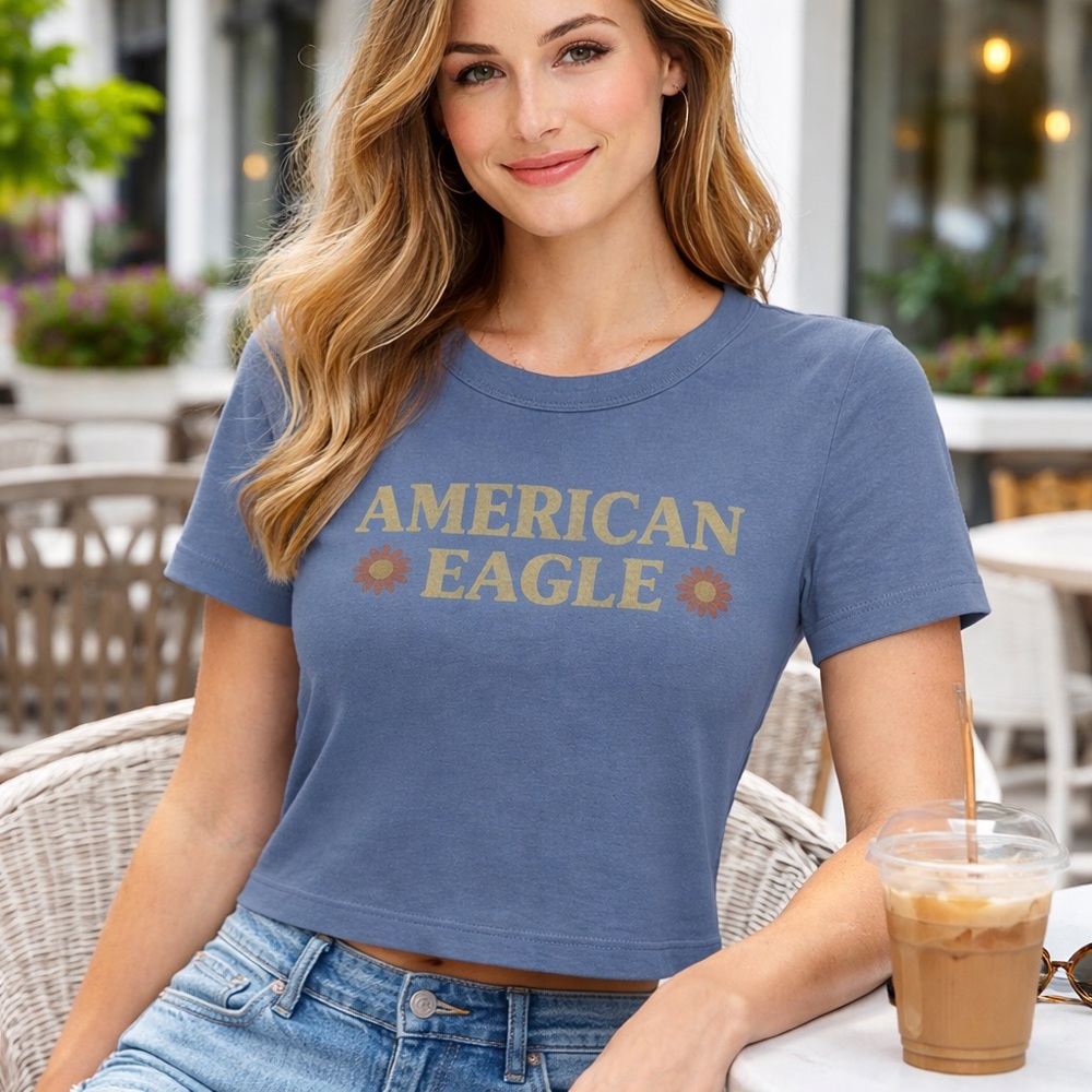 American Eagle Cropped Graphic T-Shirt Short Sleeve Light Blue